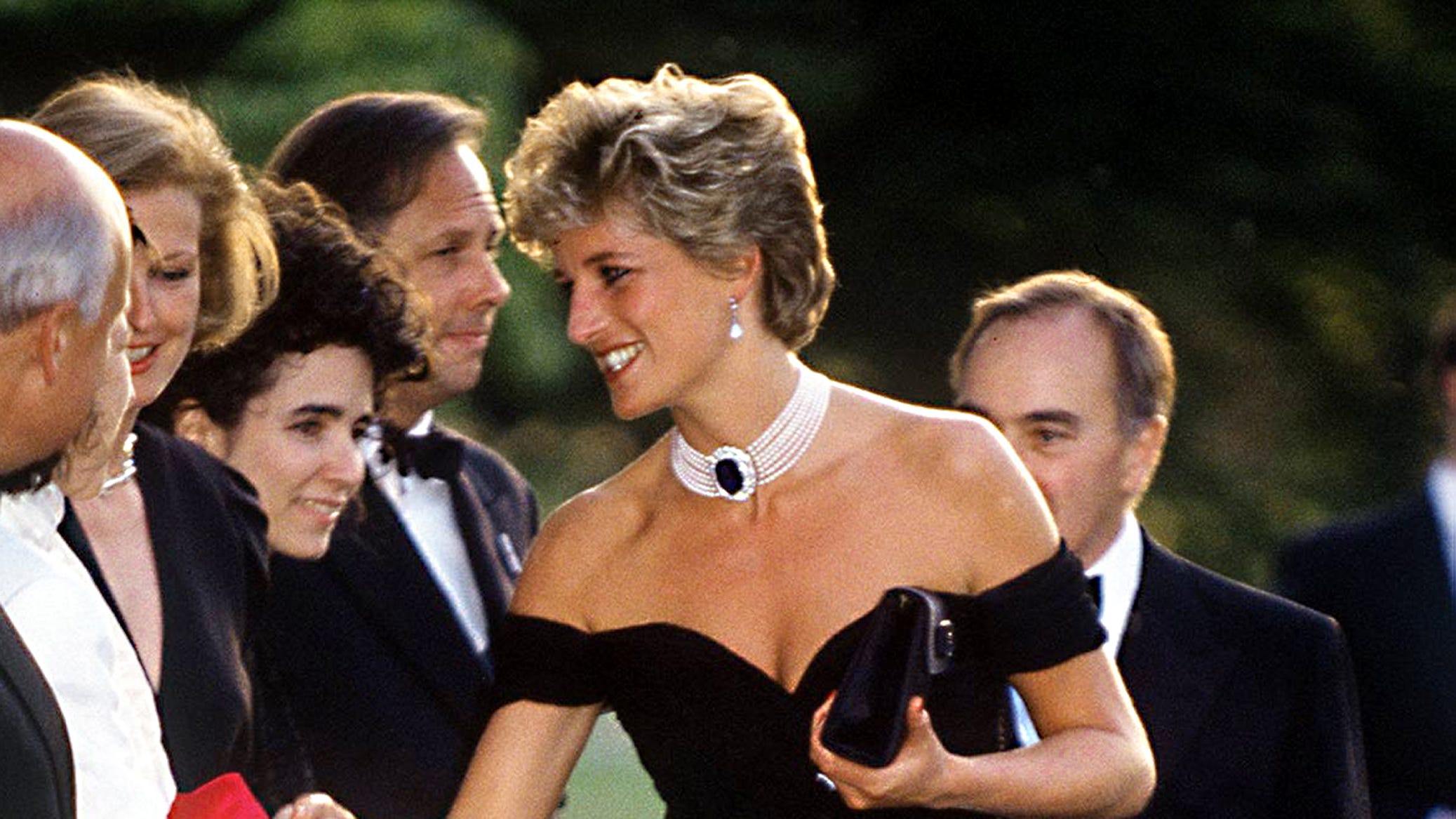 Diana bosszúruhája: új viaszfigura örökíti meg!