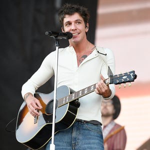 Ryan: Ki az a rejtélyes figura Tate McRae új dalában?