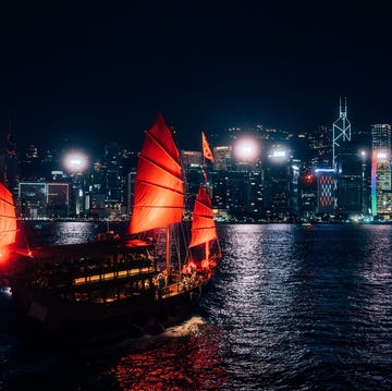 Virágokkal foglalkozik Alexi Lubomirski, a divatfotós!