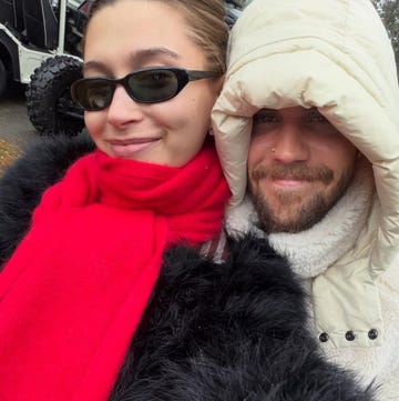 Michelle Obama ünnepi estéje: Lacey LBD Alexander McQueen-től!