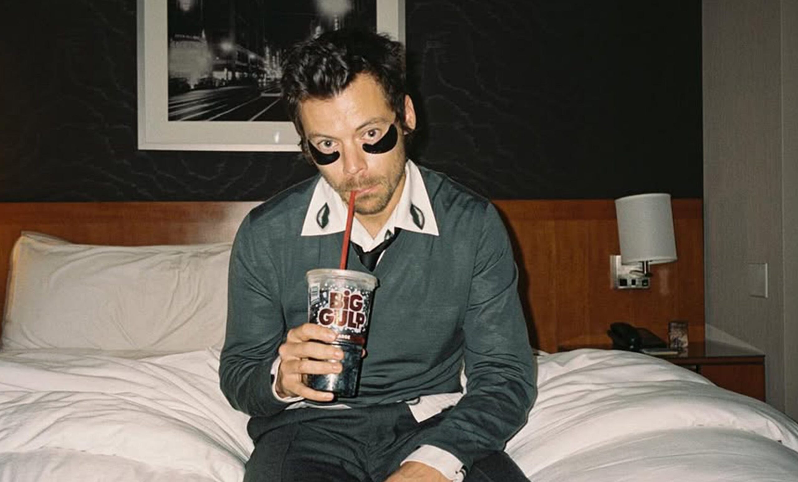 Harry Styles csókjával indítja a Disco Éráját!