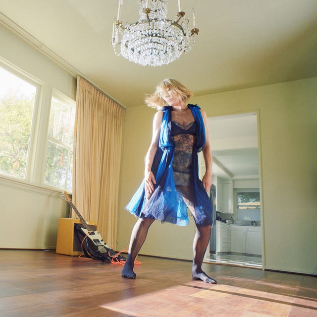 Rodarte ikrei: Zenevideó rendezők Kim Gordon új dalához!