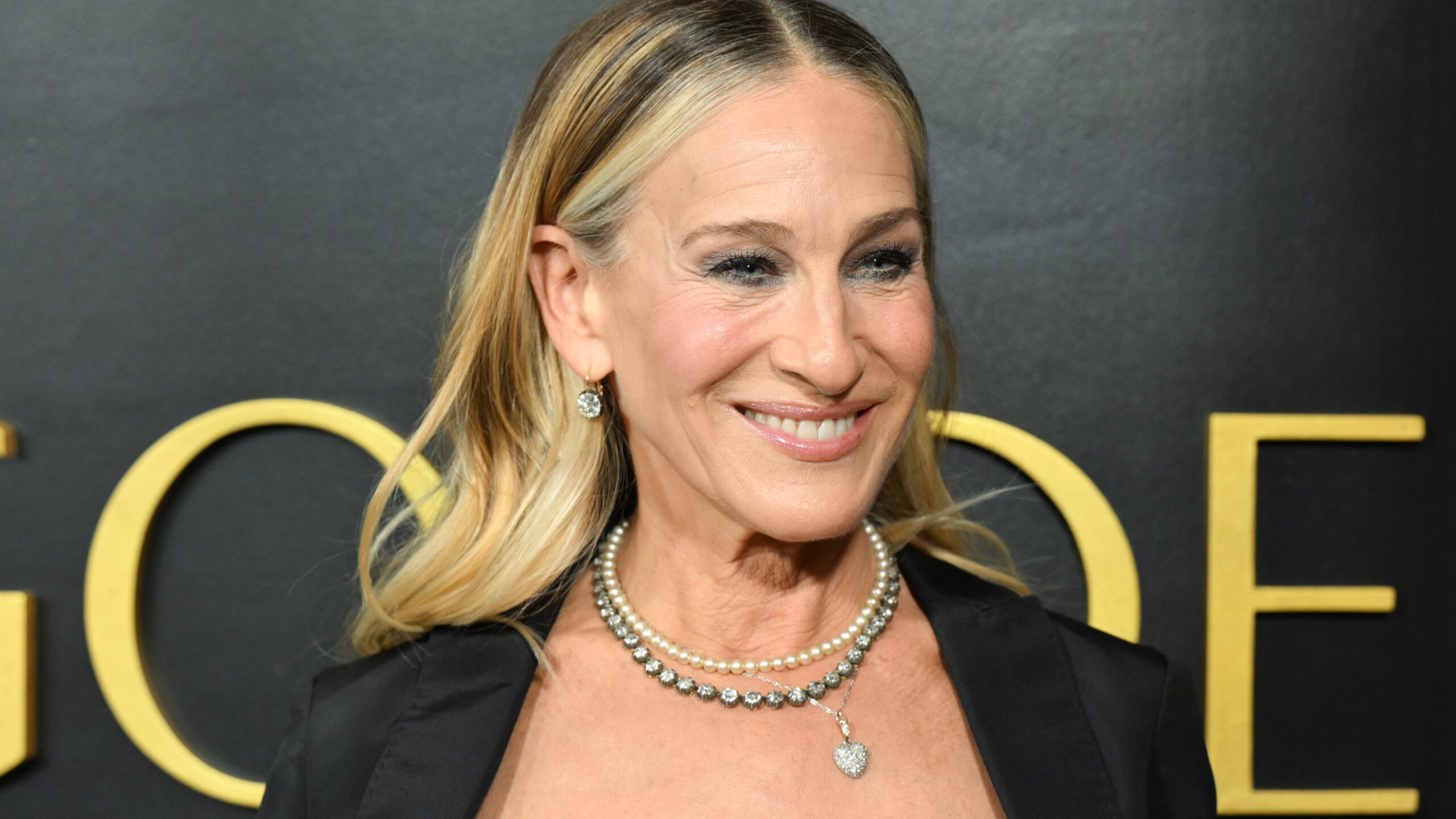 Sarah Jessica Parker: Szex és New York stílusú ruhakombó!