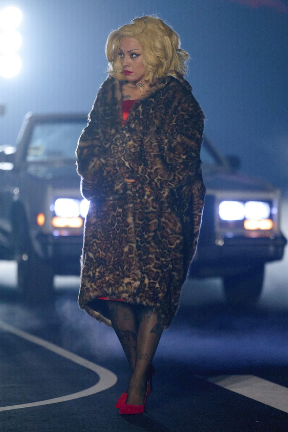 Párizsban Willy Chavarria 2000 embert hívott meg egy zenésre!