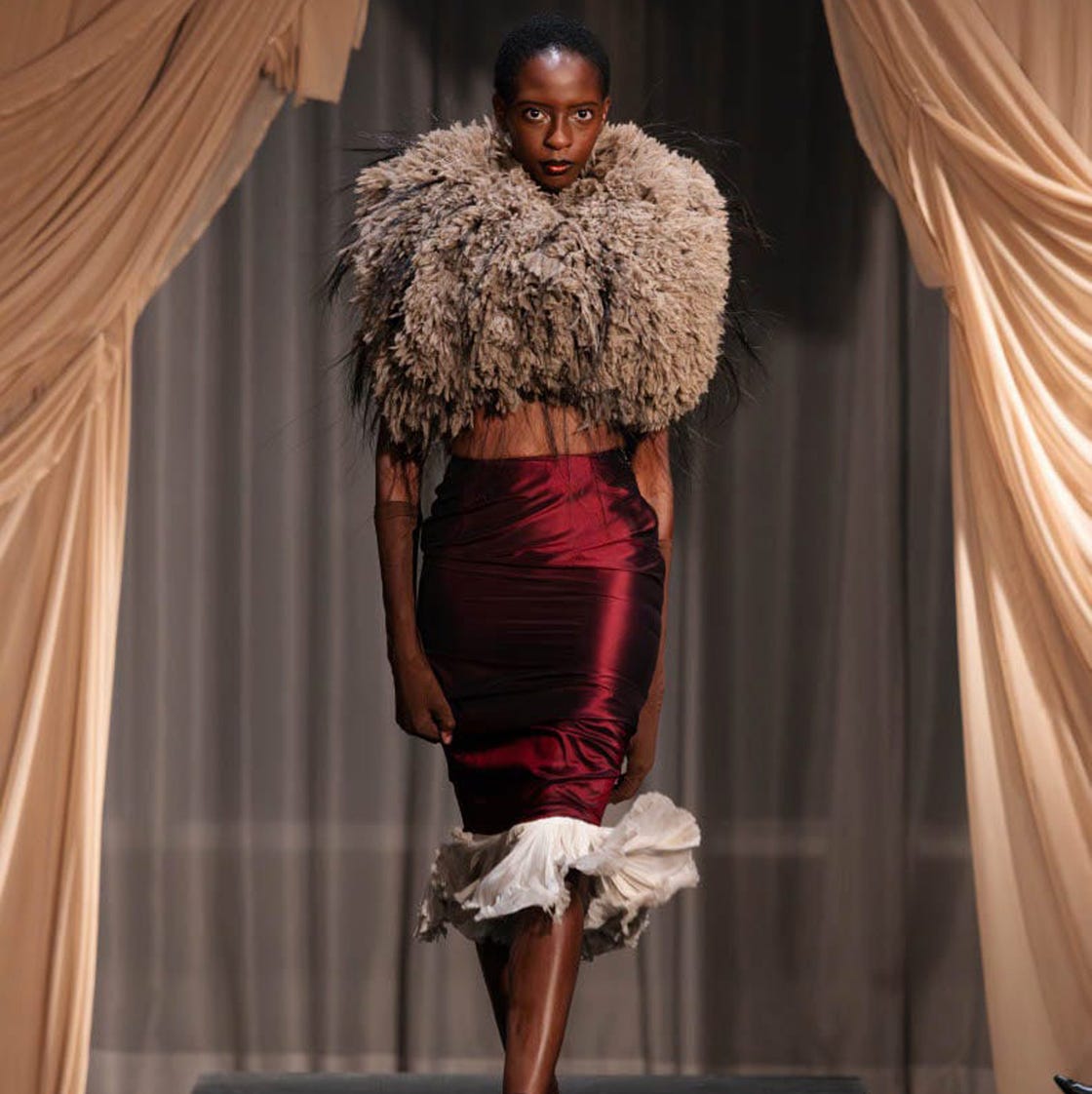 Új tervező Andrew Curwen bemutatkozik a New York-i divathéten!