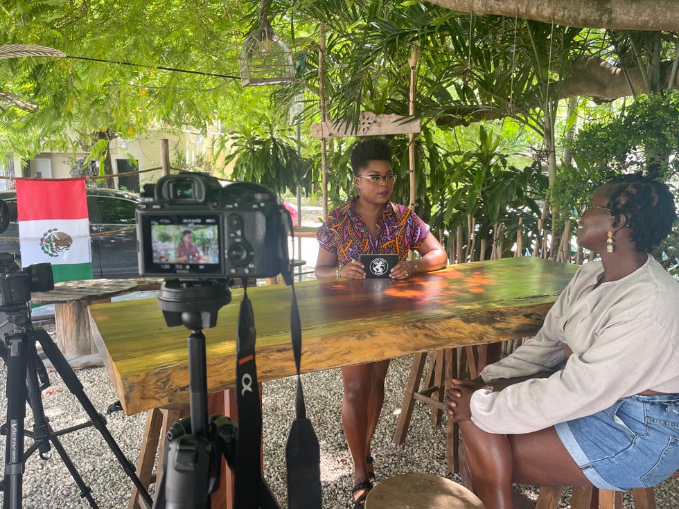 Fiatal nők: Miért hagyják el az Egyesült Államokat?