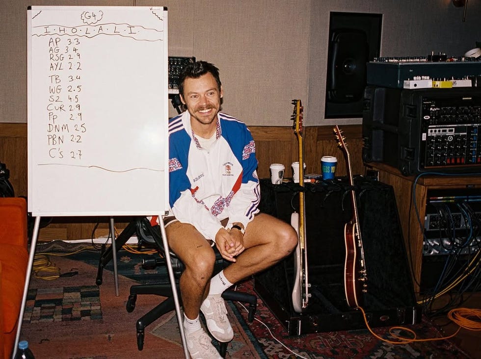 Harry Styles új albumához elmaradhatatlan 1992-es Adidas dzseki!