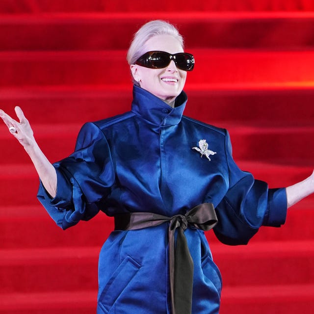 Meryl Streep kék Saint Laurentben a Sátán Prádában 2 bemutatón!