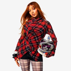 Fiatal Miko lesz a 2026 áprilisi Zenei Igazgatónk!