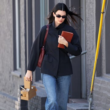 Jennie áttetsző ruhája: az egész fekete nem unalmas!