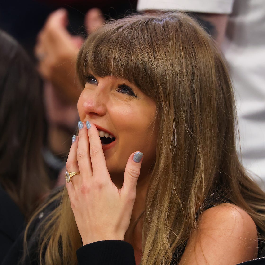 Taylor Swift jelentőségteljes Stella McCartney stílusa a pályán