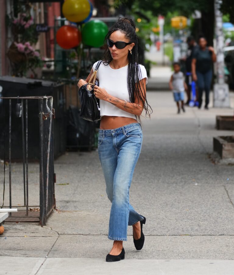 Saint Laurent Bag Completes Zoë Kravitz’s Casual NYC Look